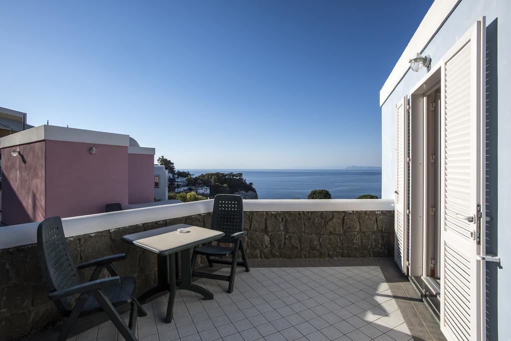 Hotel Villaggio Dei Pescatori Ponza Exterior photo
